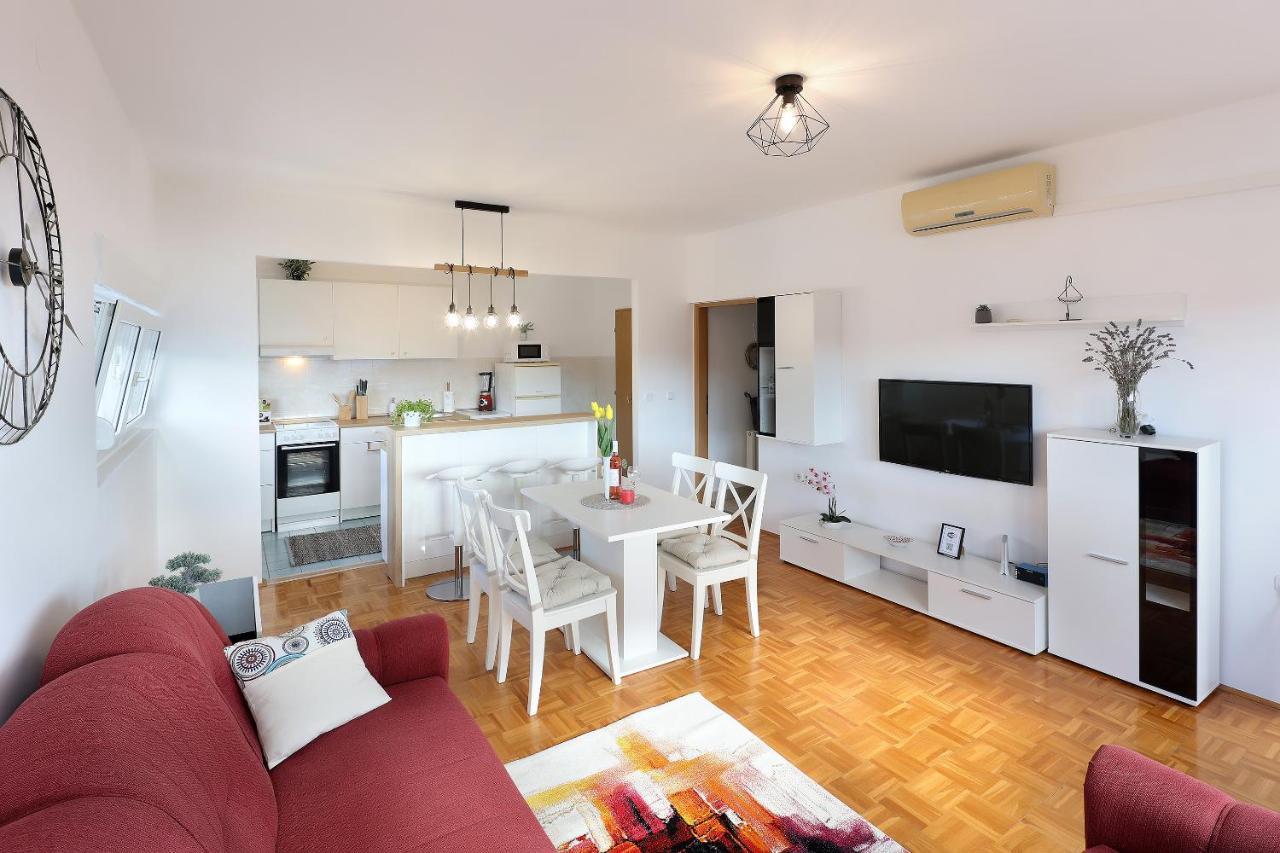 Apartment Leon - Sea View Rijeka Extérieur photo